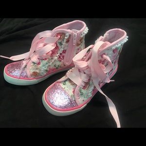 Girl’s shoes worn only a couple of times.